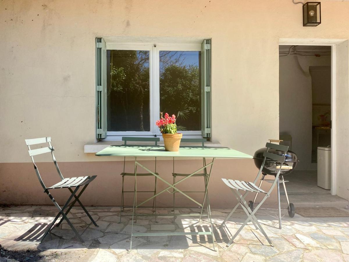 Gite Le Palmier - Perfectly Located Cosy Studio With Private Garden Puissalicon Exterior photo